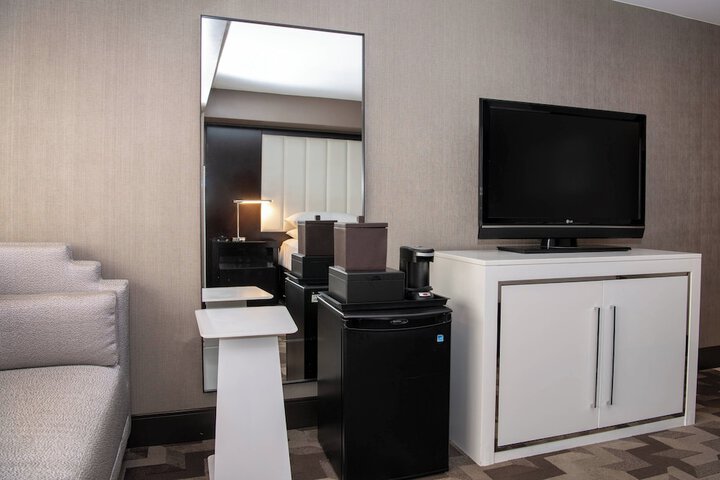 Room 38 of 108