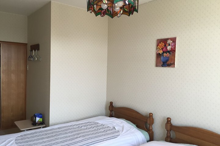 Room 7 of 91