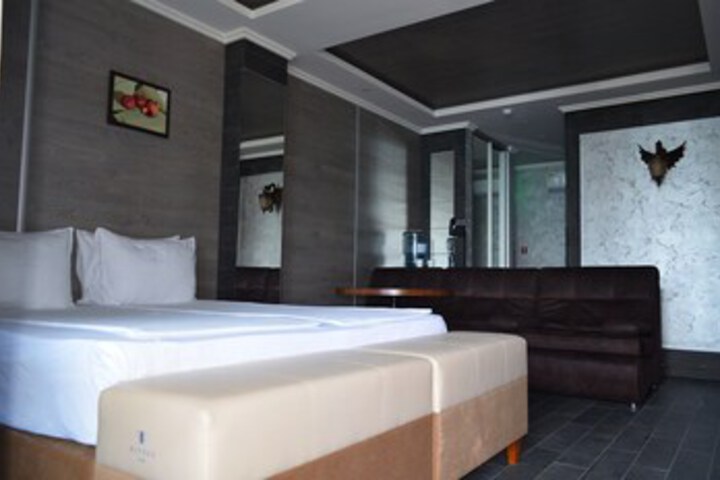 Room 22 of 36