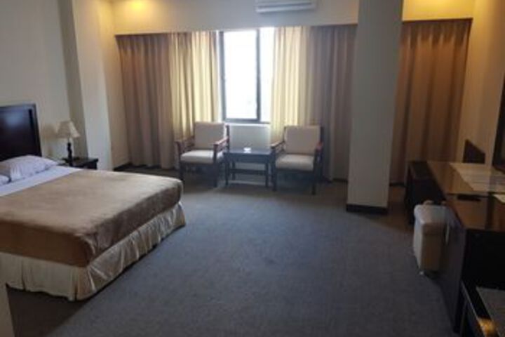 Grand Wisata