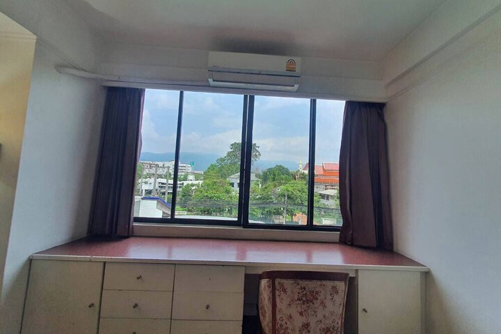 Room 78 of 147
