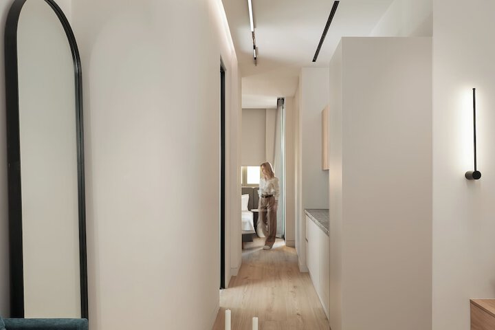Room 16 of 58