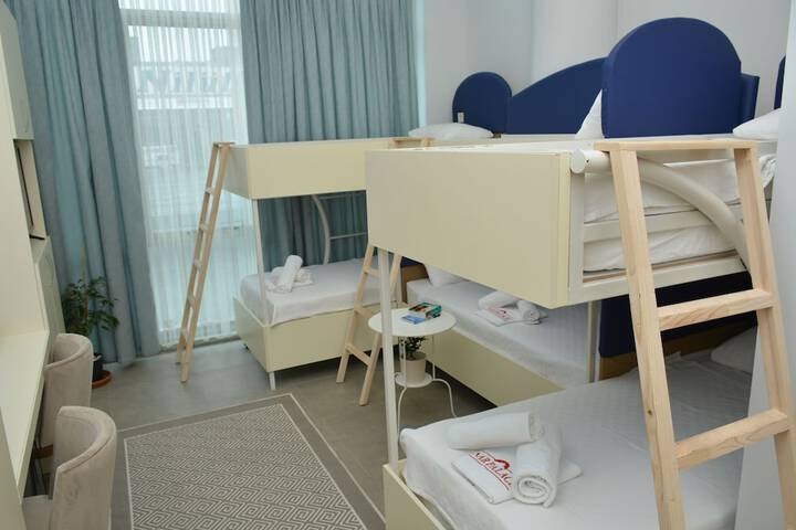Room 53 of 115