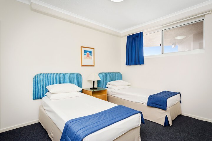 Room 5 of 87