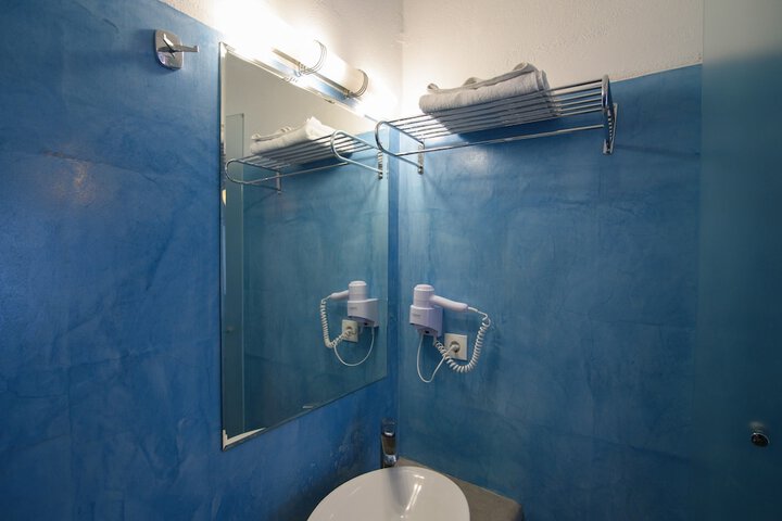 Room 47 of 71