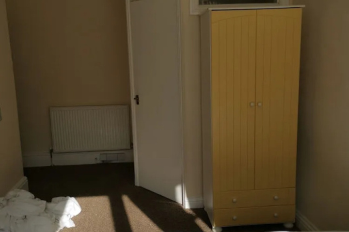 Room 3 of 13