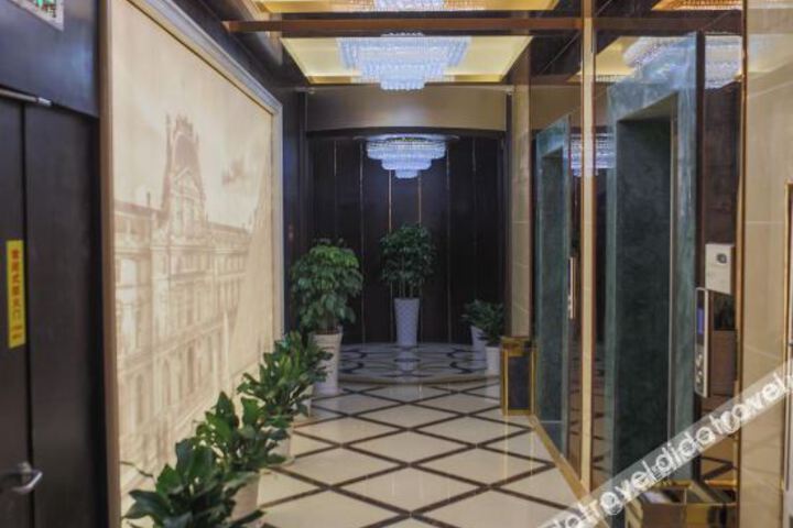 Hotel Interior 4 of 26