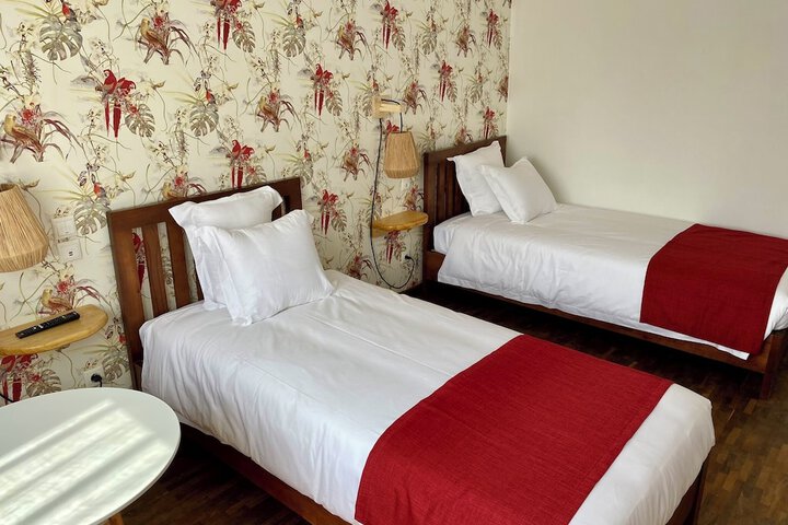 Room 8 of 42