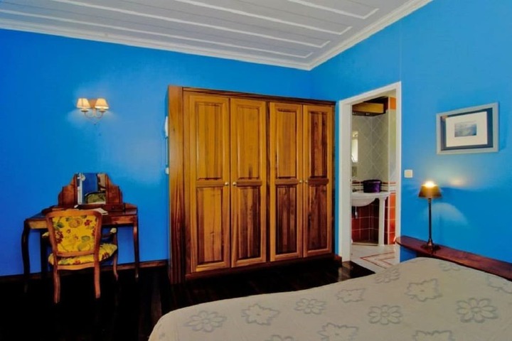 Room 4 of 23