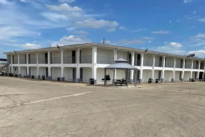 Image of Dilley executive inn