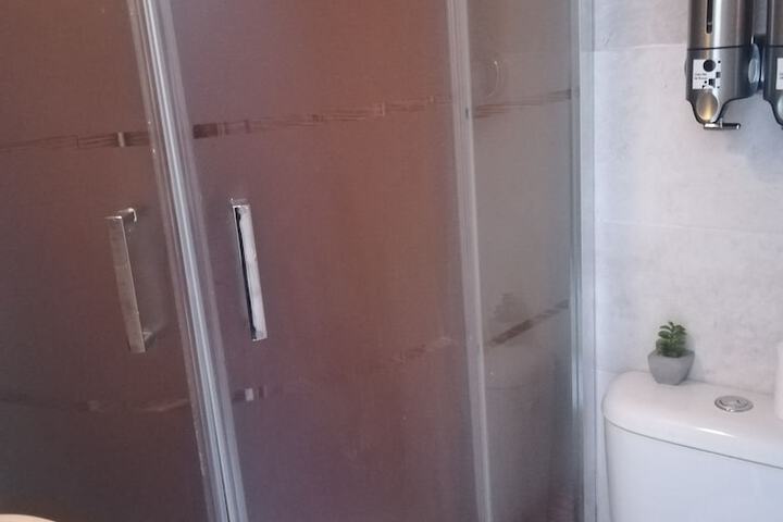 Room 18 of 29