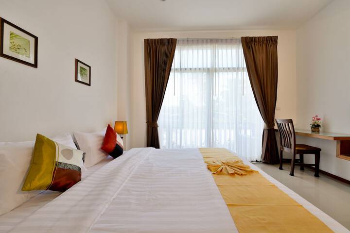 Room 8 of 72