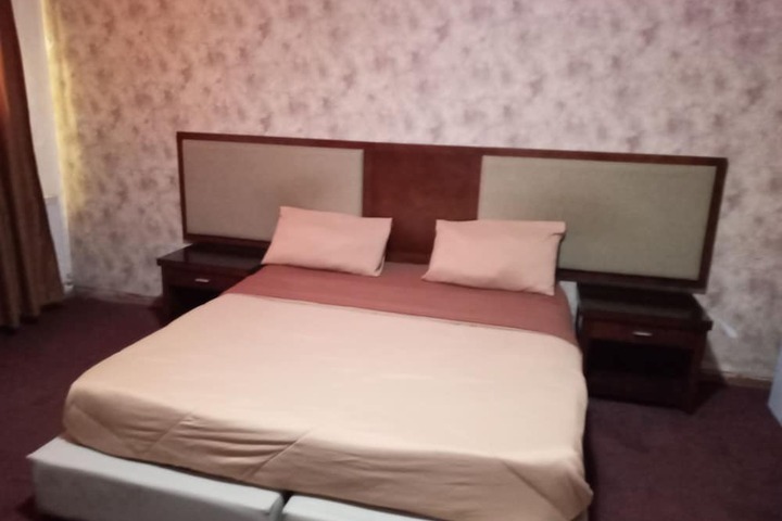 Room 19 of 50