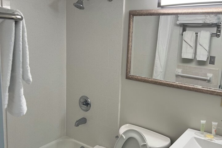 Room 7 of 17