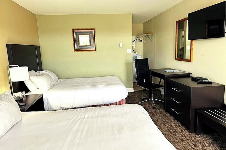 Room 4 of 17