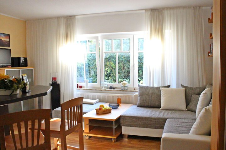 Room 15 of 32