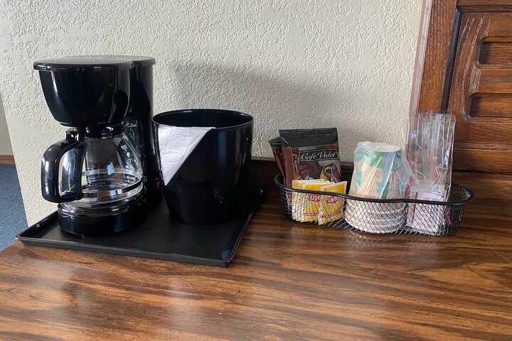 Breakfast/Coffee Service 21 of 41