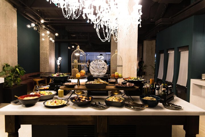 Dining 40 of 46