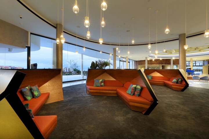 Hotel Interior 4 of 140