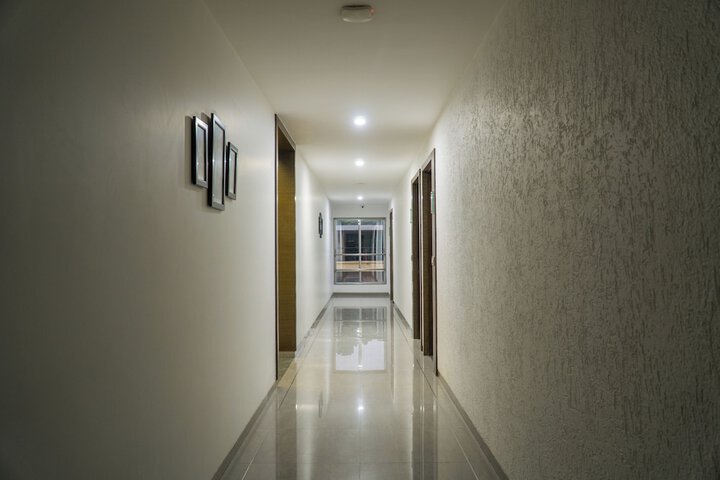 Ballroom/Hall 65 of 86