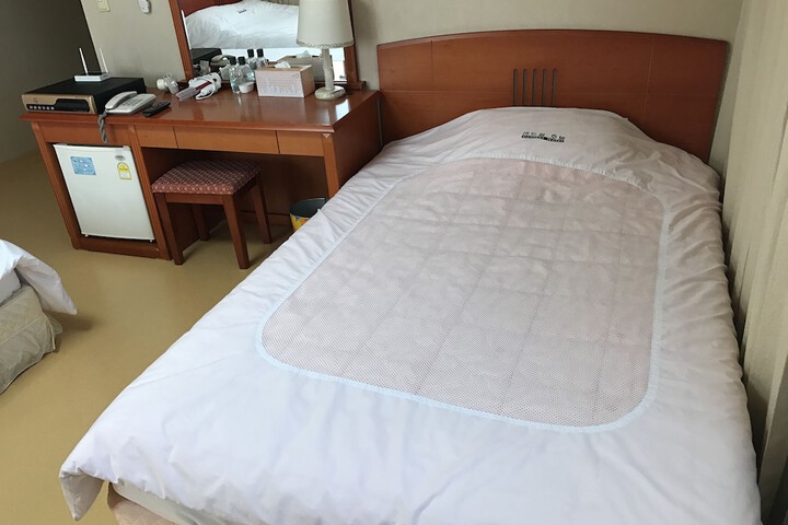 Room 14 of 33