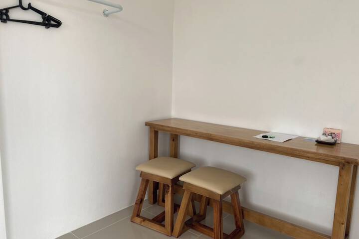 Room 11 of 43