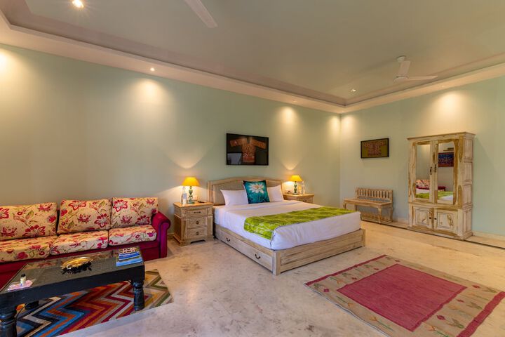 Room 14 of 27