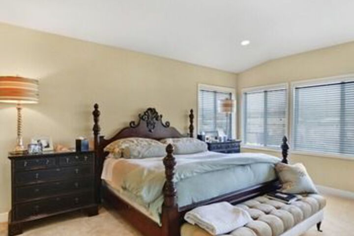 Room 9 of 21
