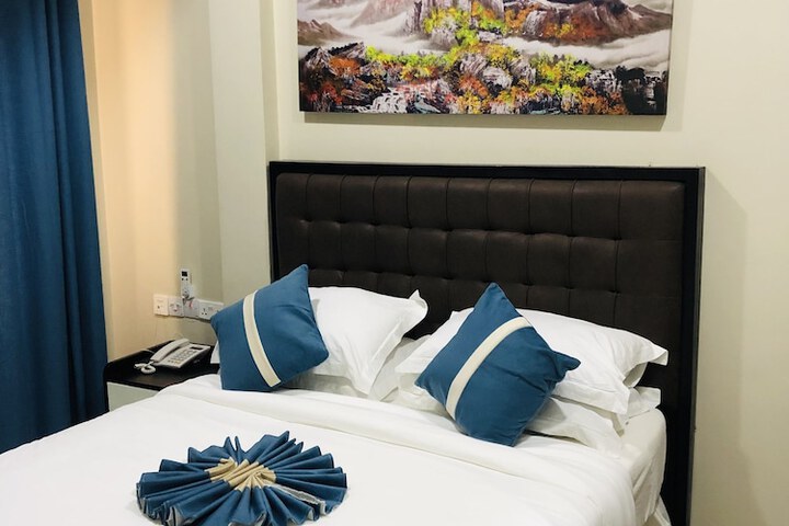 Room 7 of 15