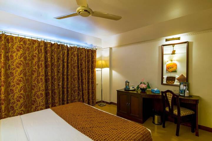 Room 18 of 51