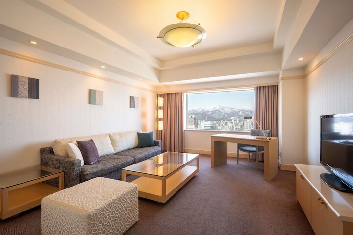 Room 16 of 102