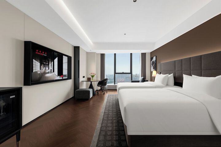 Room 38 of 82