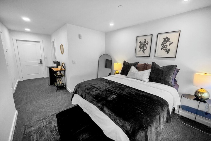 Room 6 of 40