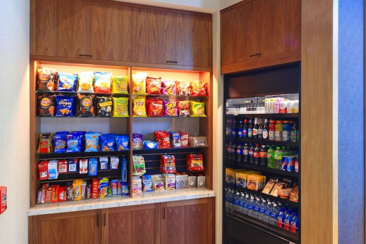 Snack bar