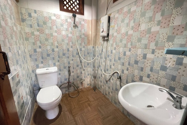 Room 82 of 109
