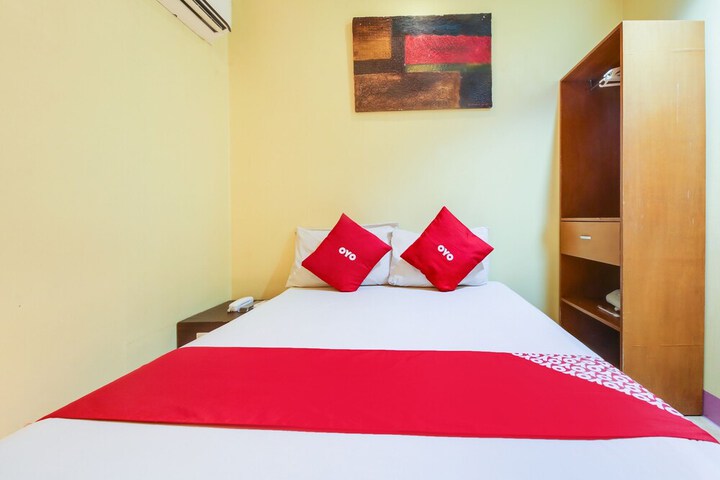 Room 18 of 23