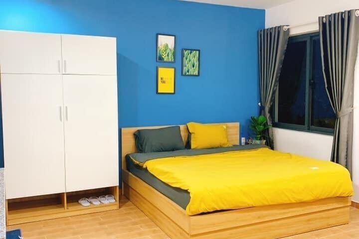 Room 17 of 23