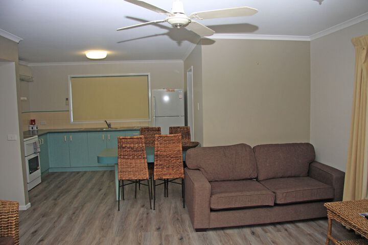 Room 14 of 33