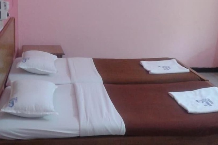 Room 10 of 17