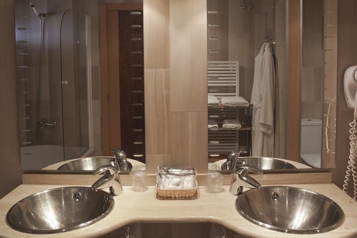 Clean Restrooms
