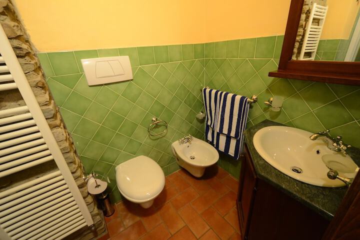 Room 68 of 90