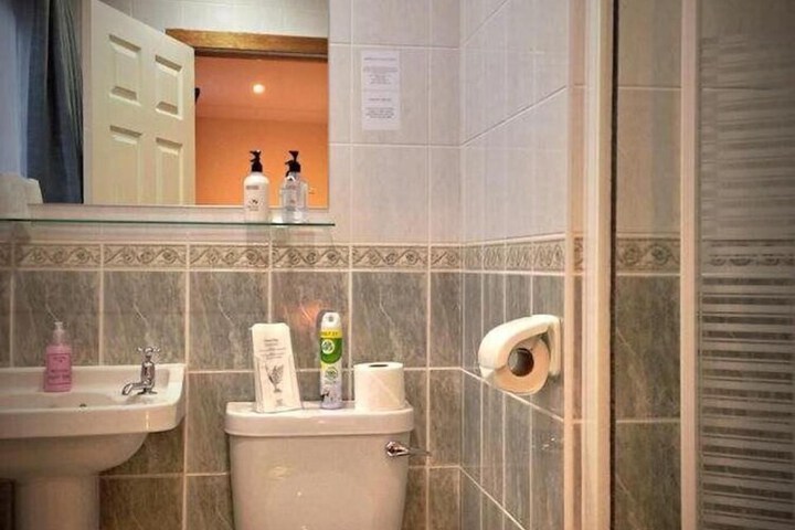 Room 25 of 58