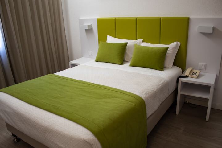 Room 4 of 44