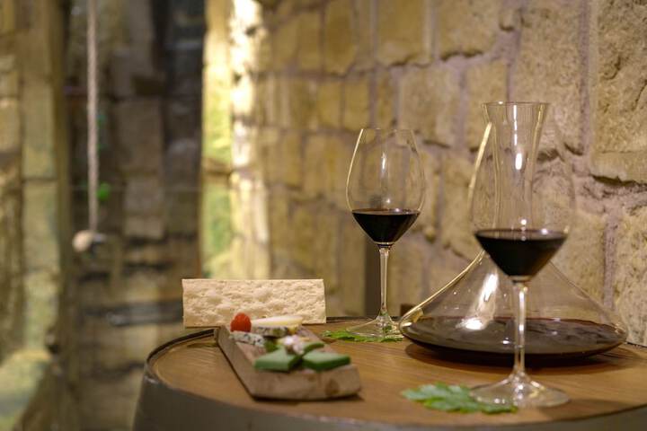 Dining 88 of 130
