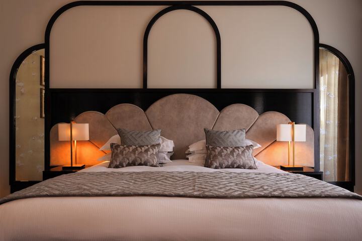 Room 43 of 141