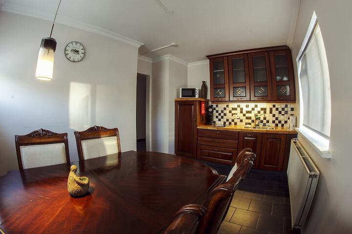 Room 8 of 12
