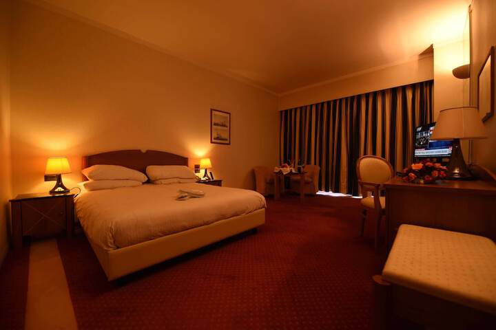 Room 8 of 45