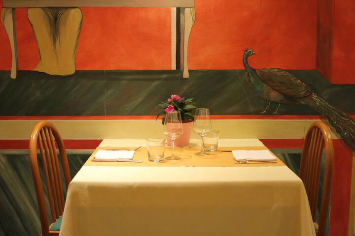 Dining 34 of 51
