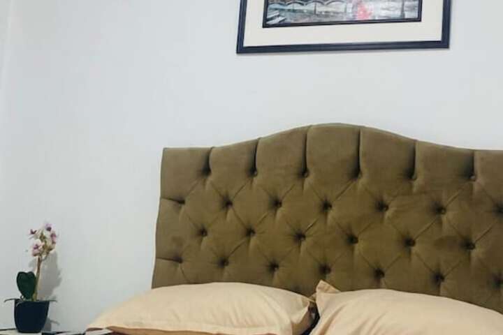 Room 7 of 13
