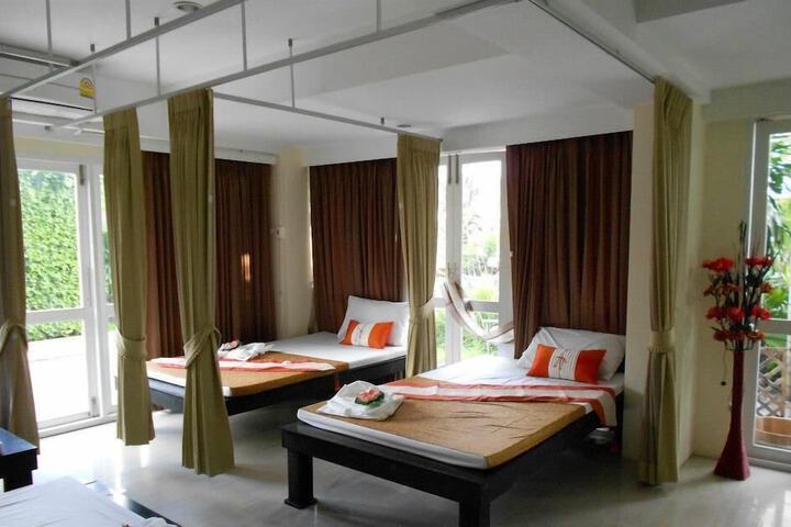 Room 14 of 47